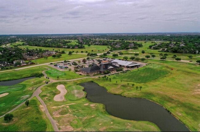 Building Photo - 16422 Red Crest Dr