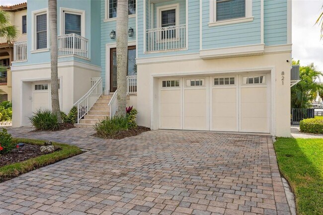 Building Photo - 821 Bay Point Dr