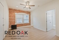 Building Photo - ~2 Weeks FREE~ Cozy Studio with Hardwood S...