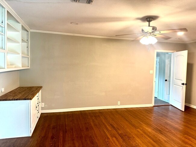 Building Photo - 1307 Aldridge-House-Commerce-"September Mo...
