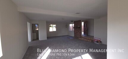 Building Photo - 415 S Rios Ave