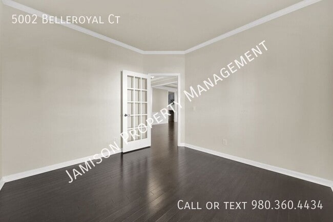Building Photo - 5002 Belleroyal Ct