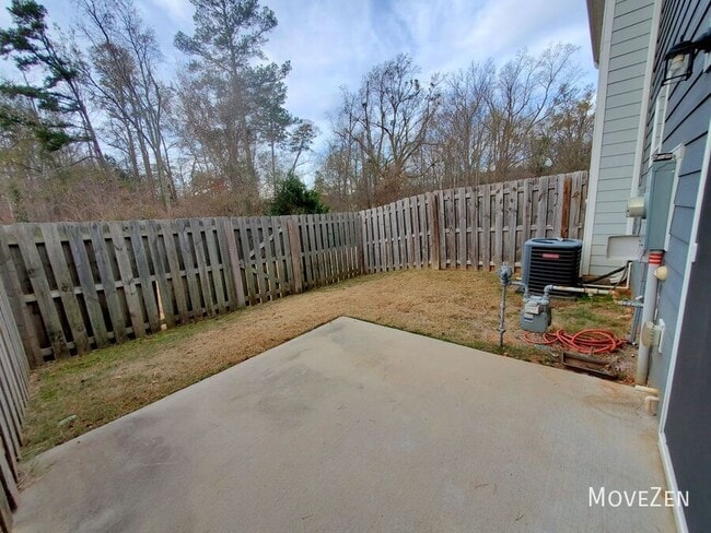 Building Photo - 203 Hartland Pl