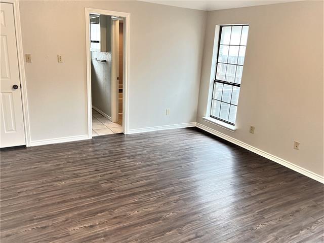 Building Photo - 138 E Bethel School Rd