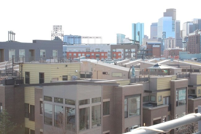 Building Photo - Full Service Executive Fully Furnished All Inclusive Architectural Penthouse Loft Downtown Denver