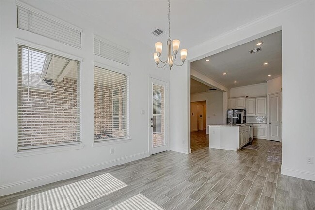 Building Photo - 12902 Sierra National Dr