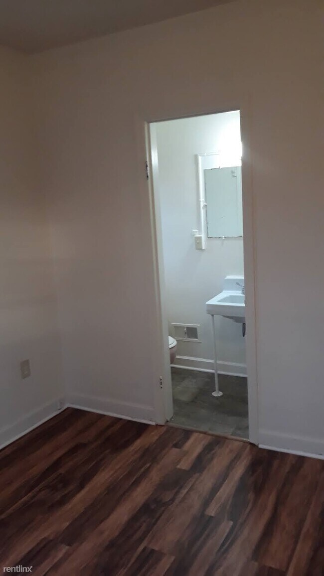 Building Photo - 2 br, 1.5 bath House - 1780 Ruddiman St Apt 1