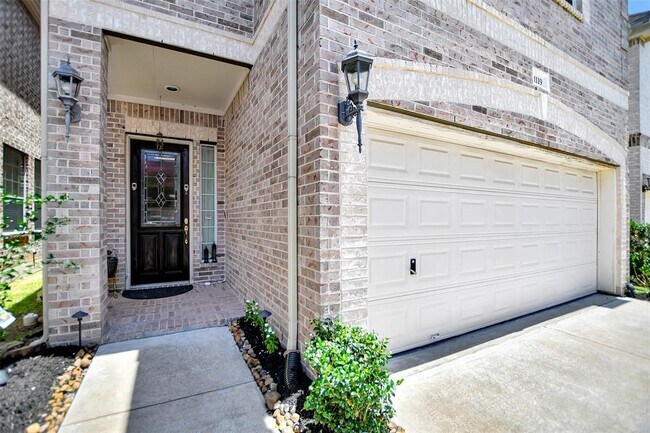 Building Photo - 1119 Sopris Dr