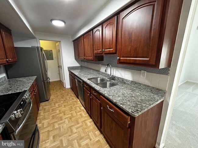 Building Photo - 6910 Sandra Marie Cir