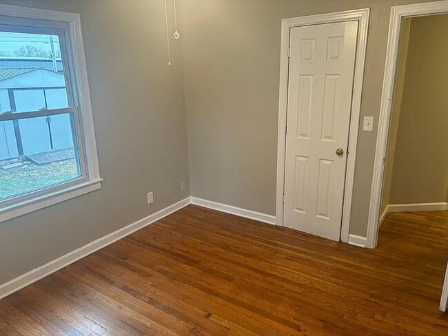 Building Photo - Westside Home For Rent 2 bed 1 bath