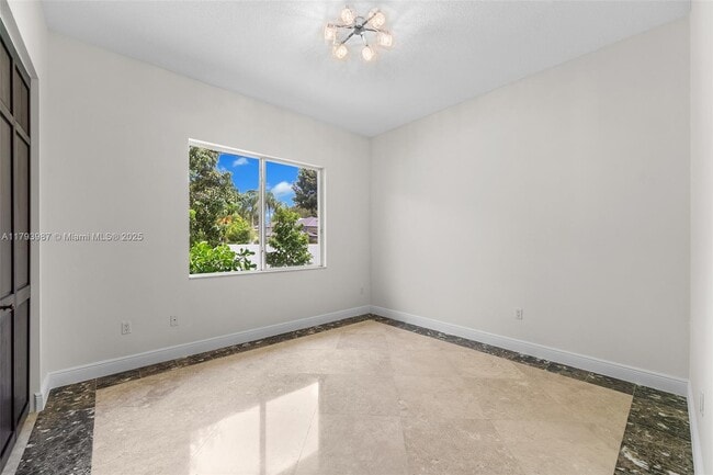 Building Photo - 9400 SW 93rd Ct
