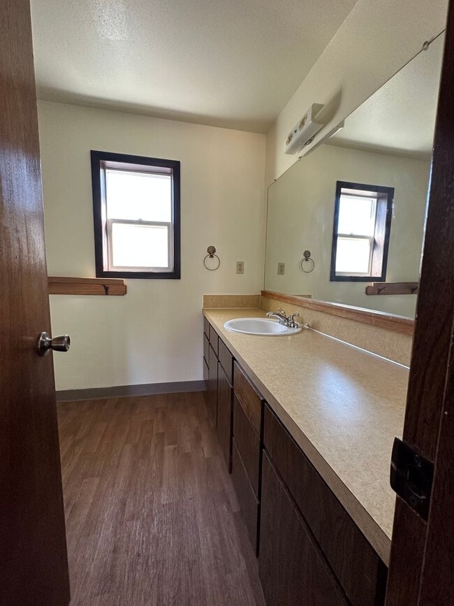 Building Photo - 2510 Bly St