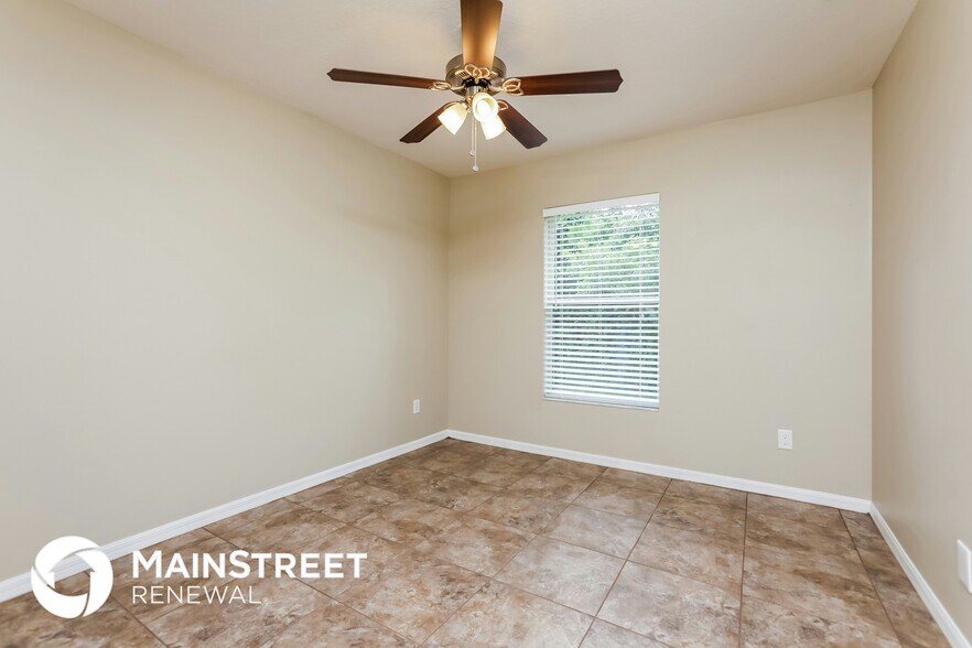 Building Photo - 3131 Branchville Dr