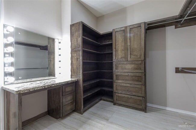 Building Photo - 17 N 29th St