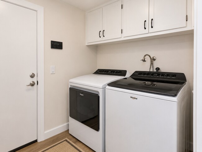 Building Photo - Fully Furnished 3BR/3BA Designer Desert Retreat in La Quinta | 30+ Day Stays