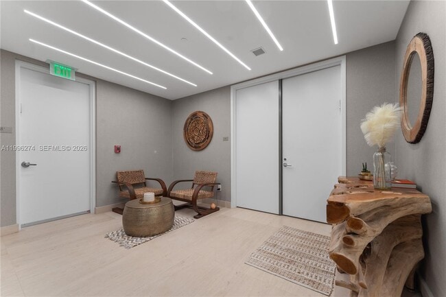 Building Photo - 18975 Collins Ave