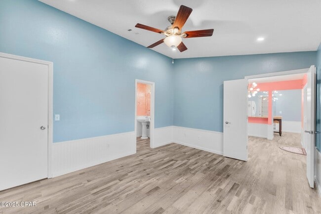Building Photo - 1505 S Berthe Ave