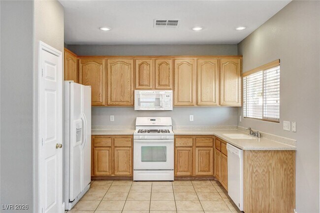 Building Photo - 3605 N Porch Swings Way