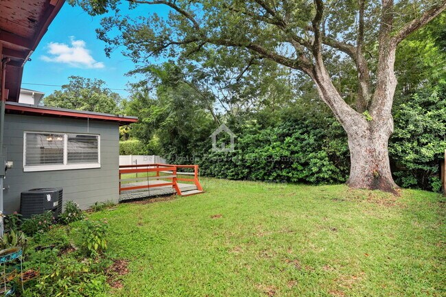Building Photo - 1622 Arbor Park Dr