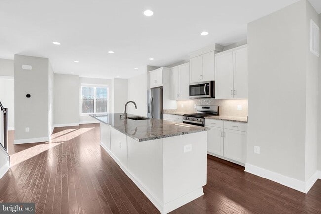 Building Photo - 22954 Sullivans Cove Sq