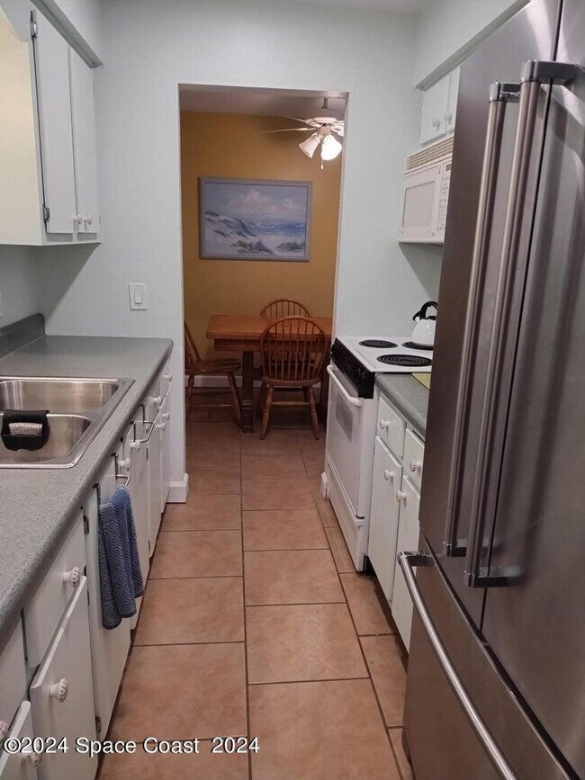 Building Photo - 311 Taylor Ave