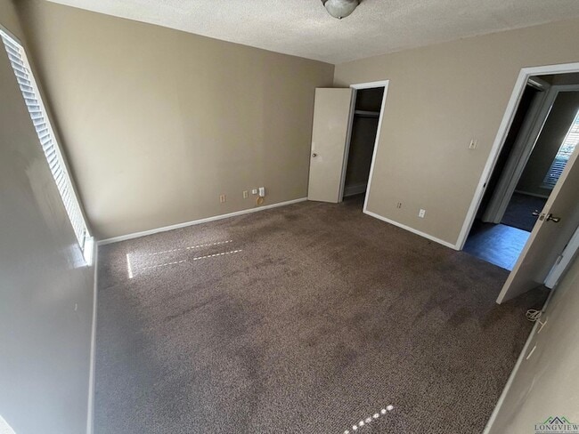 Building Photo - 1114 E Fairmont St