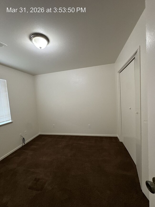 Building Photo - 4048