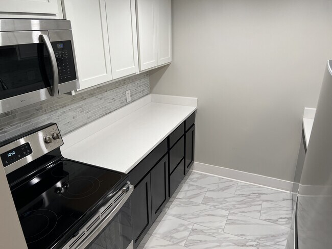 Building Photo - Chateaugay Apartments