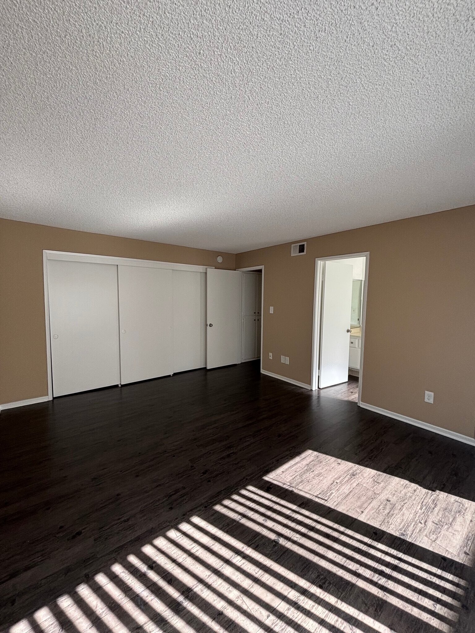 Building Photo - 200 W Olive Ave