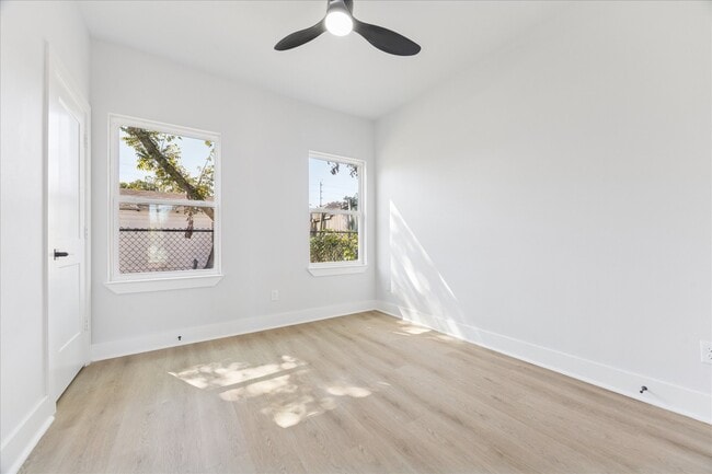 Building Photo - 4310 Canal St