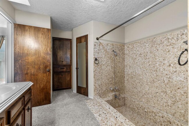 Building Photo - 4010 Paraguay Cir