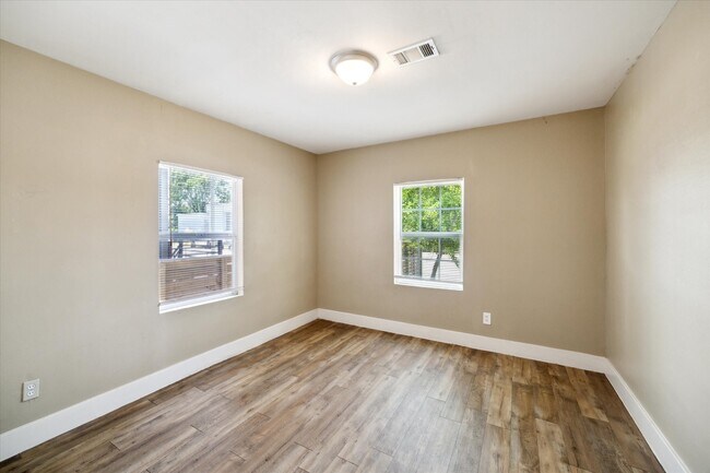 Building Photo - 3324 Bacchus St