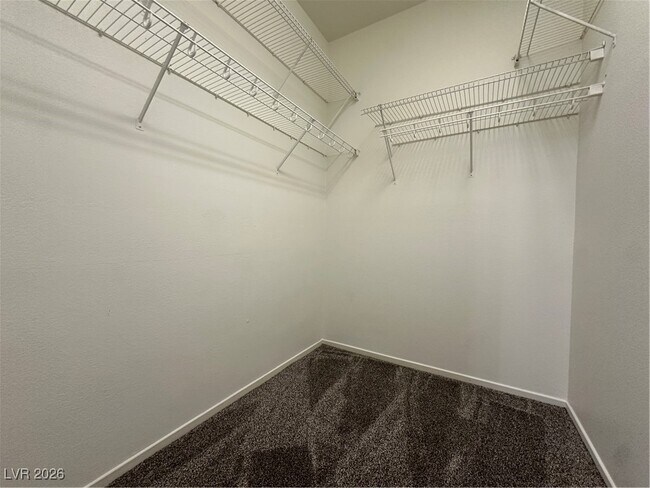 Building Photo - 9469 Vast Valley Ave