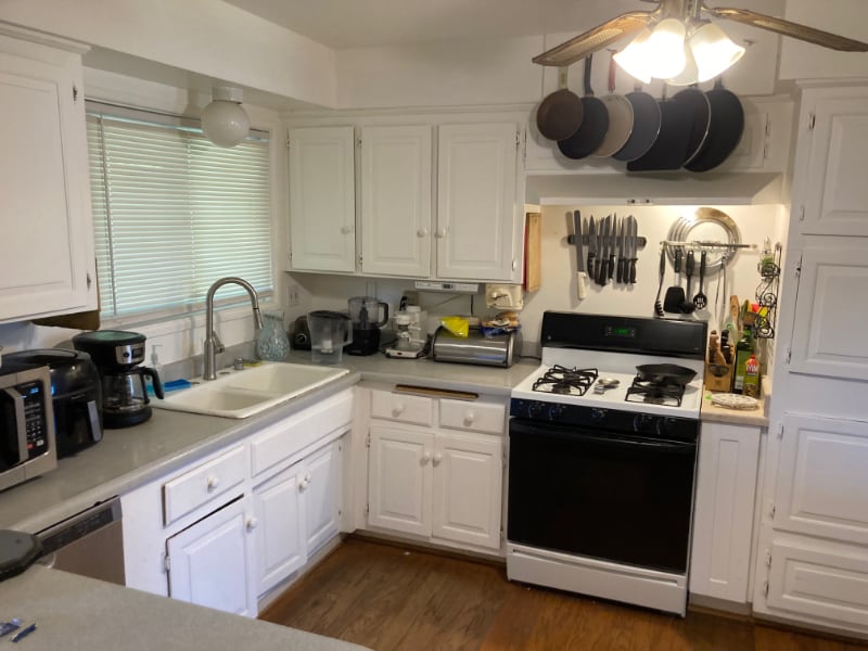 Building Photo - 8831 Debra Ave