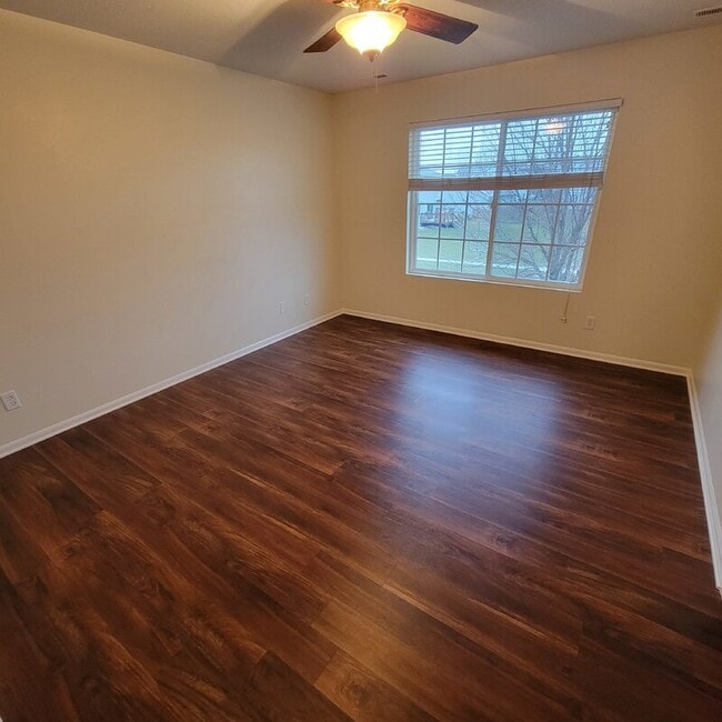 Building Photo - 4808 NE Michael Dr