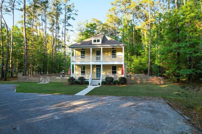 Building Photo - 4 Bedroom, 2.5 Bathroom Home in The Refuge at Ravenel - Ravenel