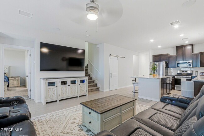 Building Photo - 11150 Blazing Star Pl