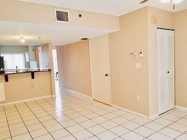 Building Photo - 246 Riviera Cir