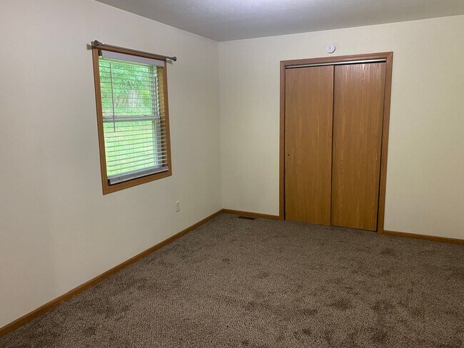 Building Photo - New Phila Duplex