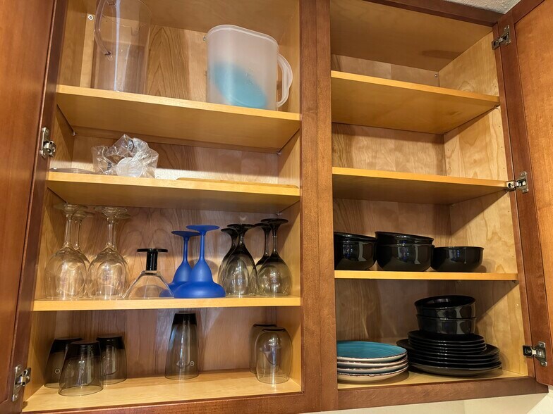 Building Photo - 10263 Gandy Blvd N