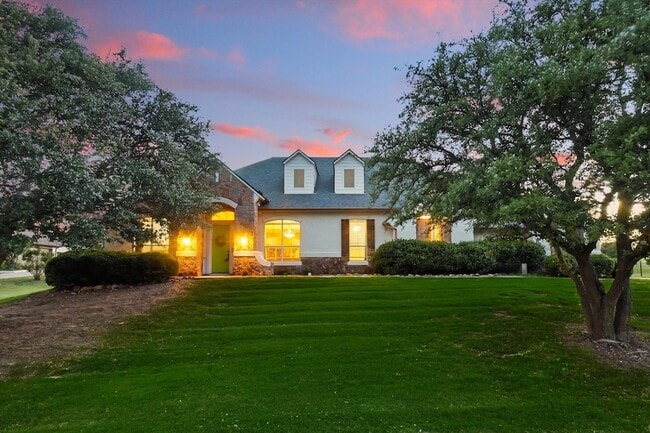 Building Photo - 10701 Los Rios Dr