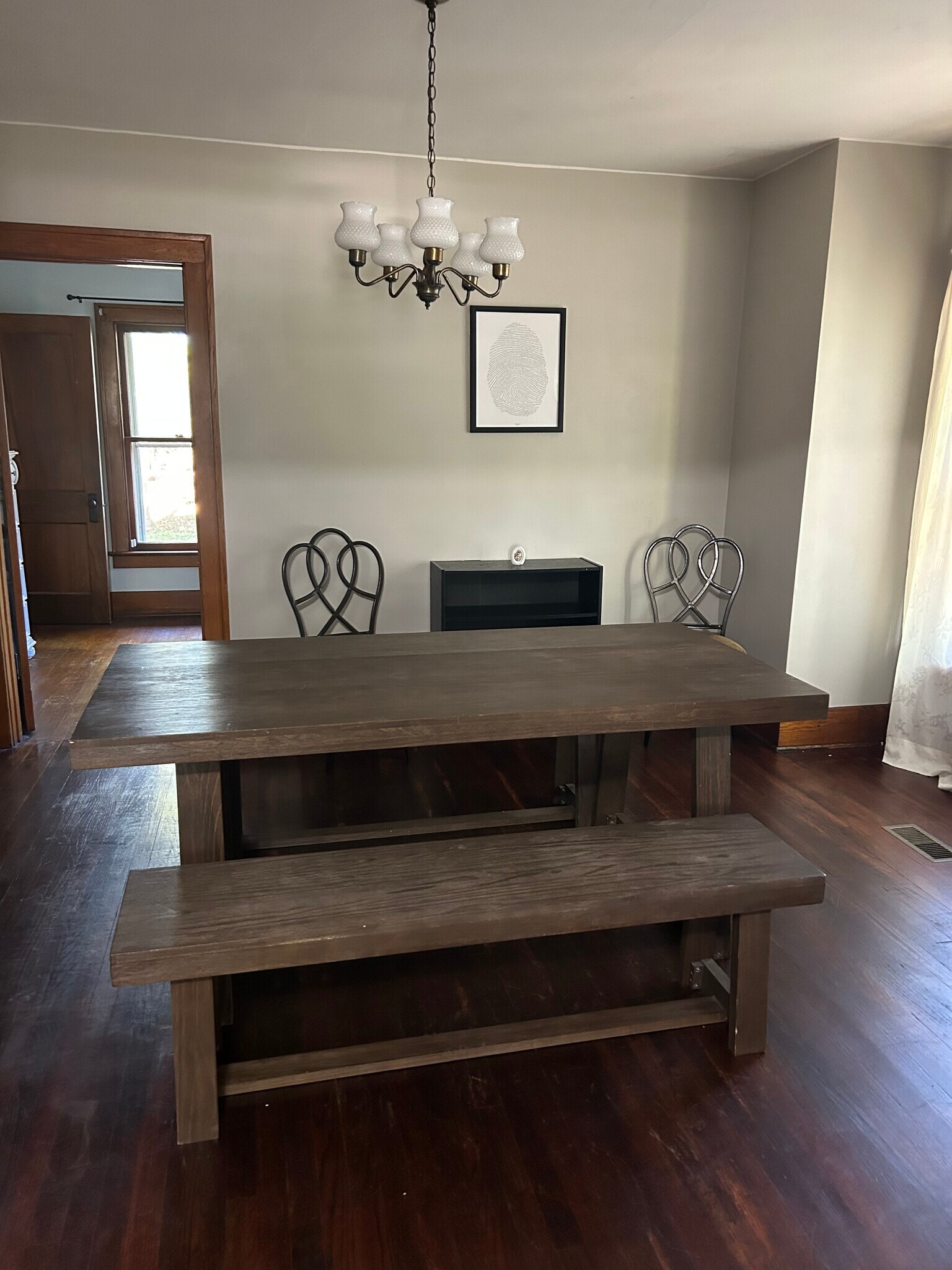 Building Photo - 718 N Chevrolet Ave