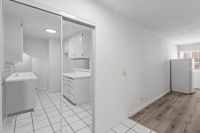 Interior Photo - 1394 Midvale Avenue,