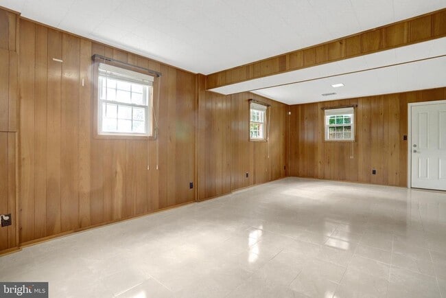 Building Photo - 7623 Arlen St