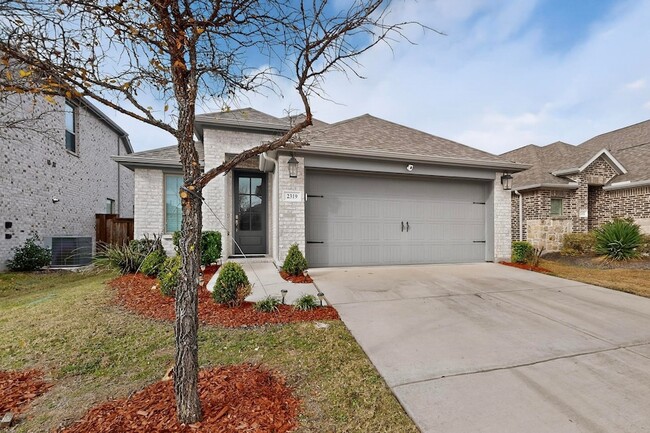 Building Photo - 2319 Kirkstall Wy