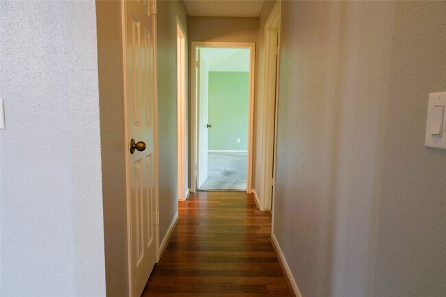 Building Photo - 18143 Forest Cedars Dr