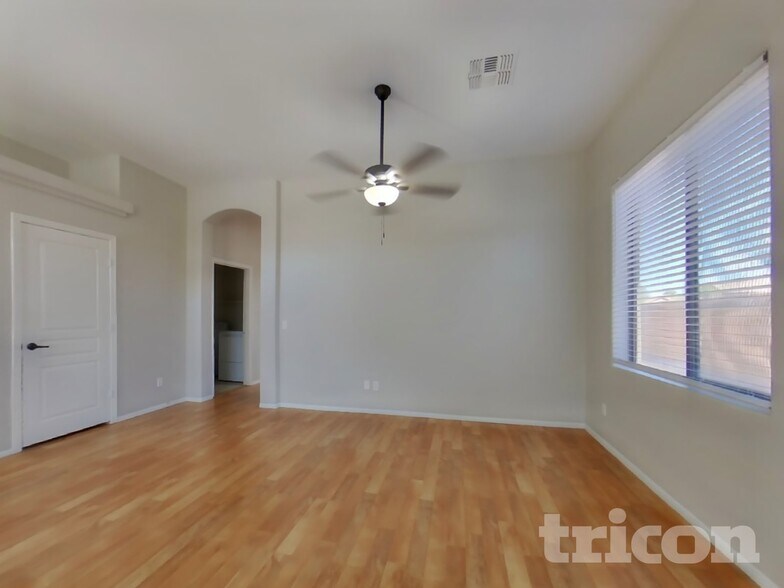 Building Photo - 20834 N Jones Ct