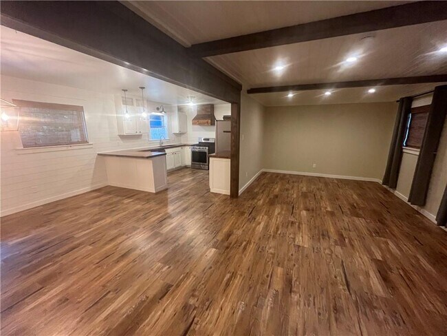 Building Photo - 30770 Cemetery Rd