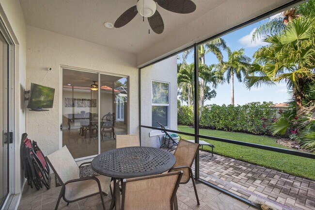 Building Photo - 8400 Heritage Club Dr