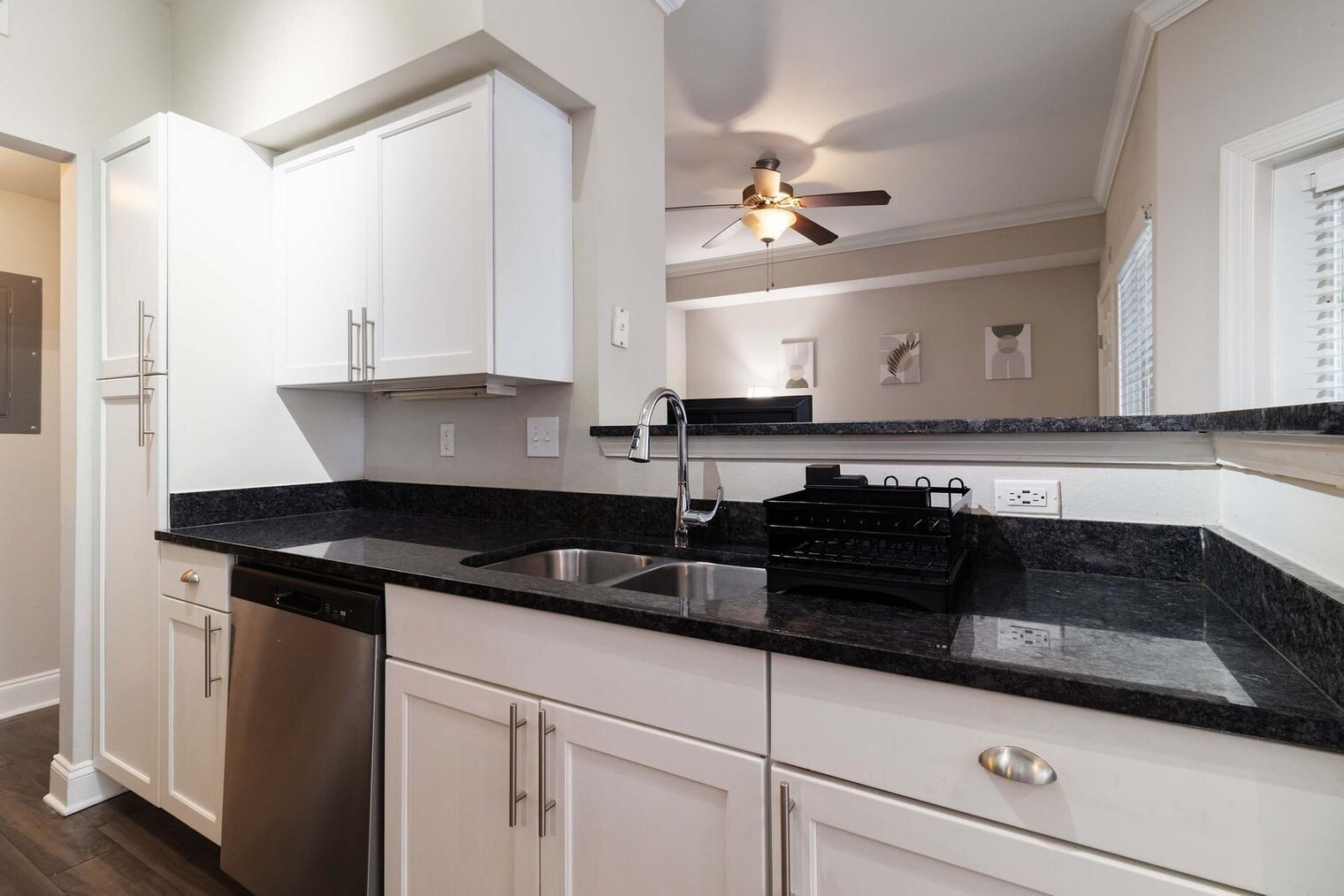 Building Photo - 590 James Maxwell Rd